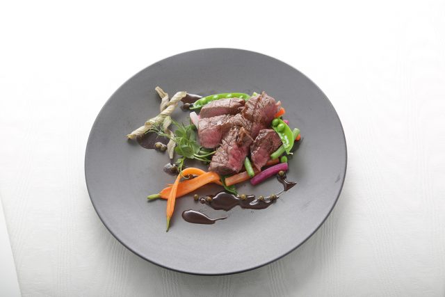 「残4組【人気No.1!】とろける黒毛和牛×オマール海老無料試食フェア」ブライダルフェアの画像_2